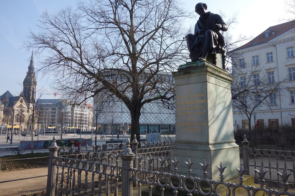 하네만 기념비(하네만 덴크말)